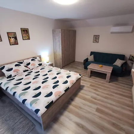 Malina Guest house *
