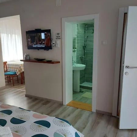 Malina Guest house